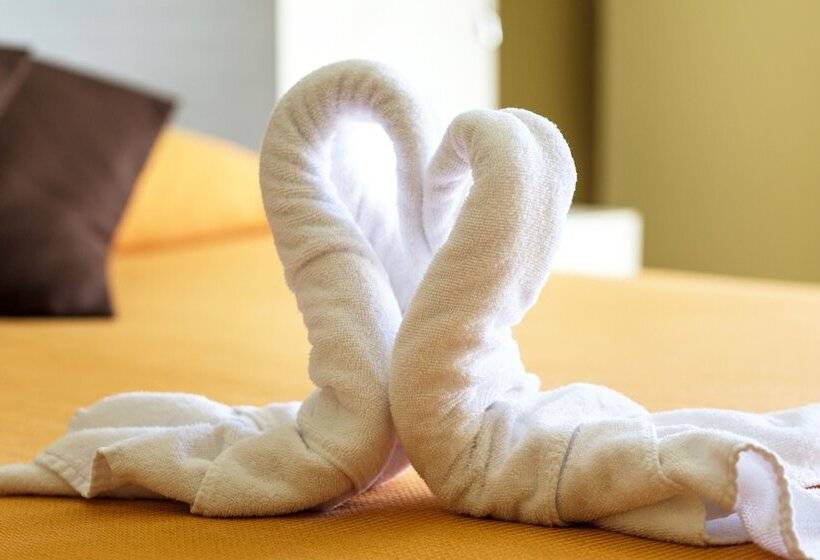 标准间内部标间, Abelux