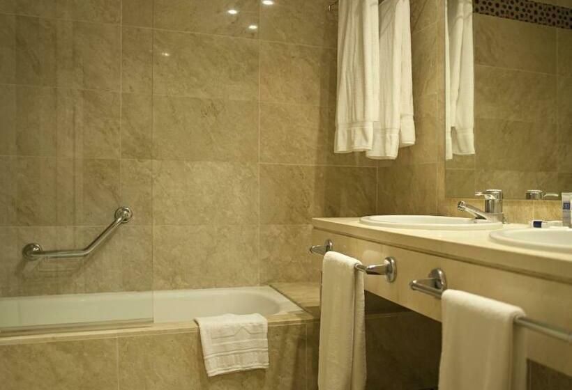 수피리어 룸, Ar Almerimar