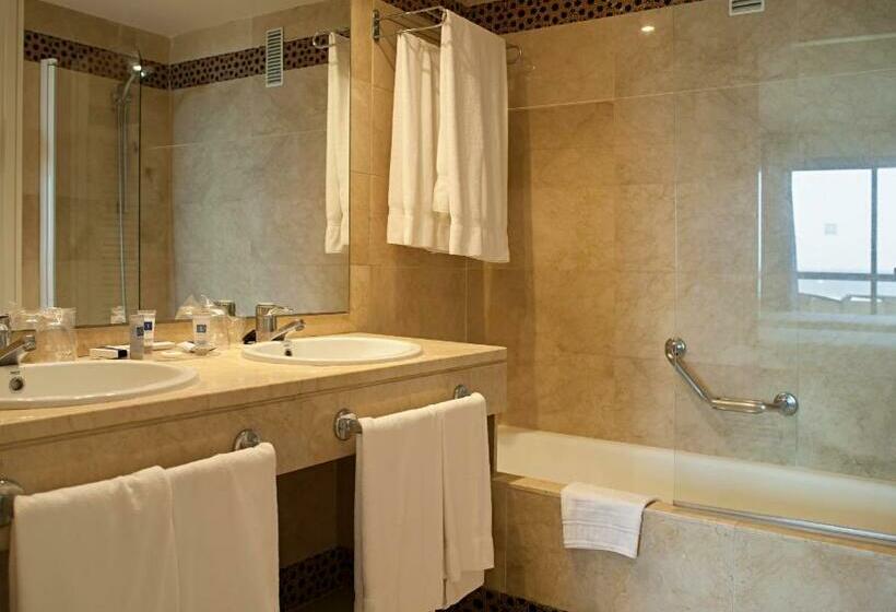 주니어 스위트, Ar Almerimar