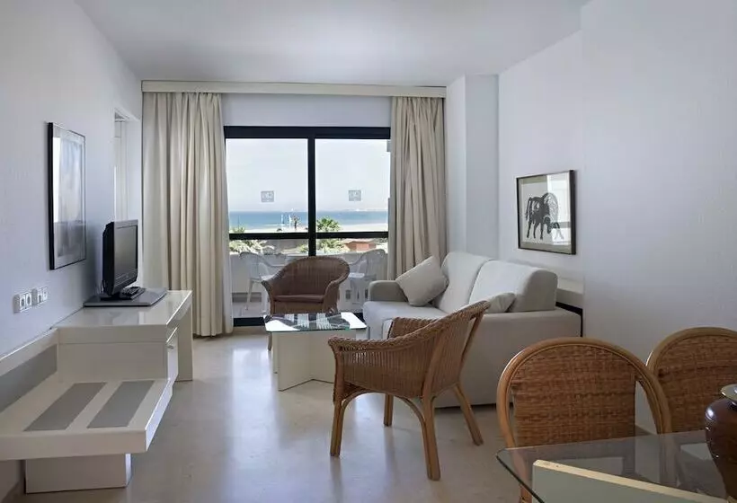 Suite Junior, Ar Almerimar