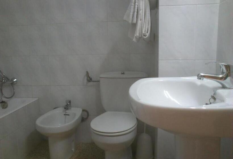 スタンダードシングルルーム, Bari