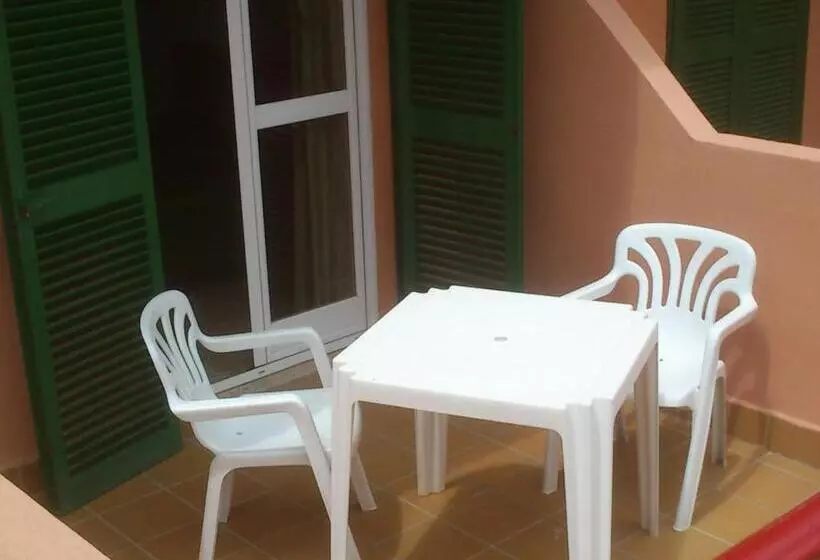 Chambre Standard Individuelle, Bari