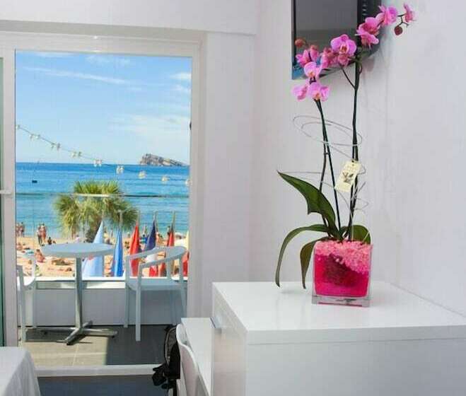 Habitació Estàndard Vista Mar Lateral, Brisa