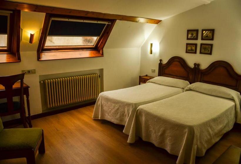 スタンダードトリプルルーム, Cabeza