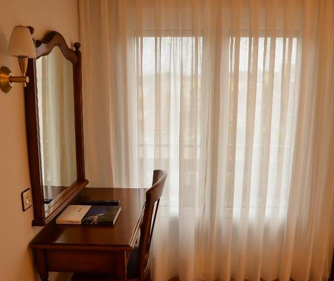 スタンダードルーム, Cabeza