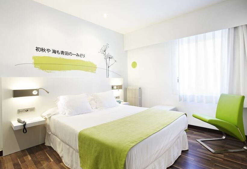 标准间, Costa Azul