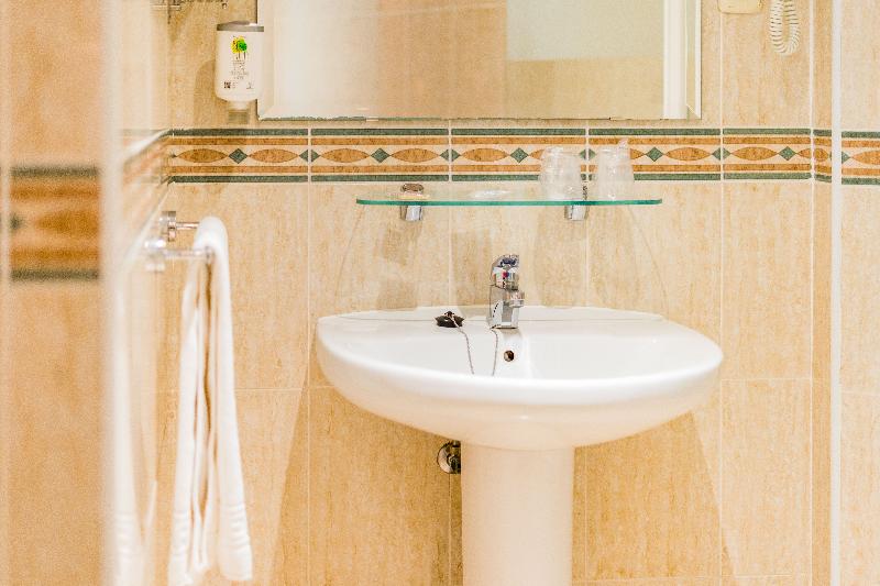 غرفة قياسية, Costasol