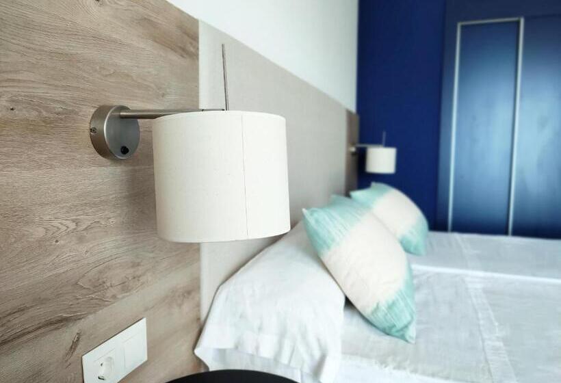 オーシャンビュースタンダードルーム, Flats Friends Mar Blau