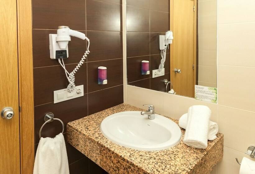 家庭间, Gala Placidia 3* Sup