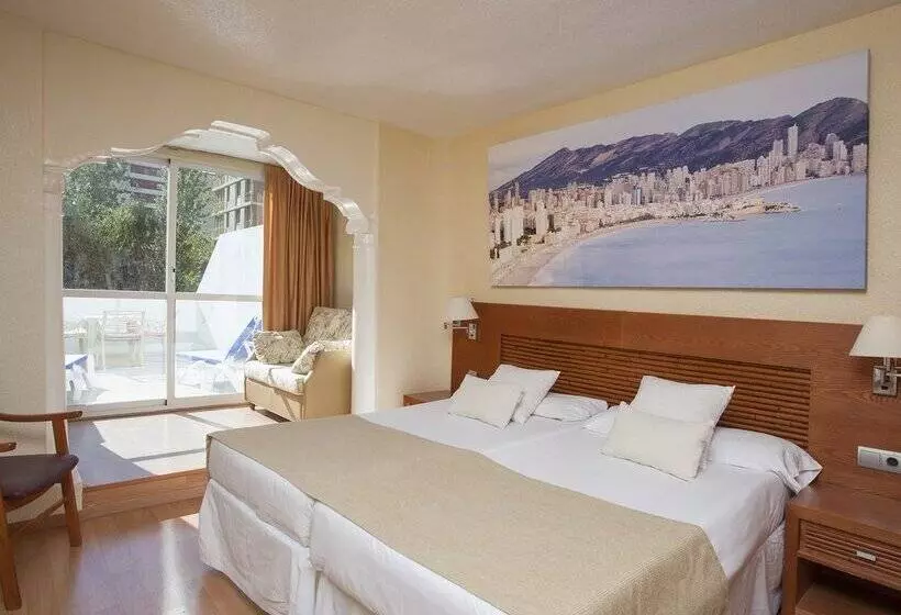 プールビュースタンダードルーム, Magic Villa De Benidorm