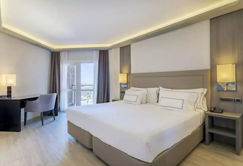 اتاق پرمیوم, Melia Alicante