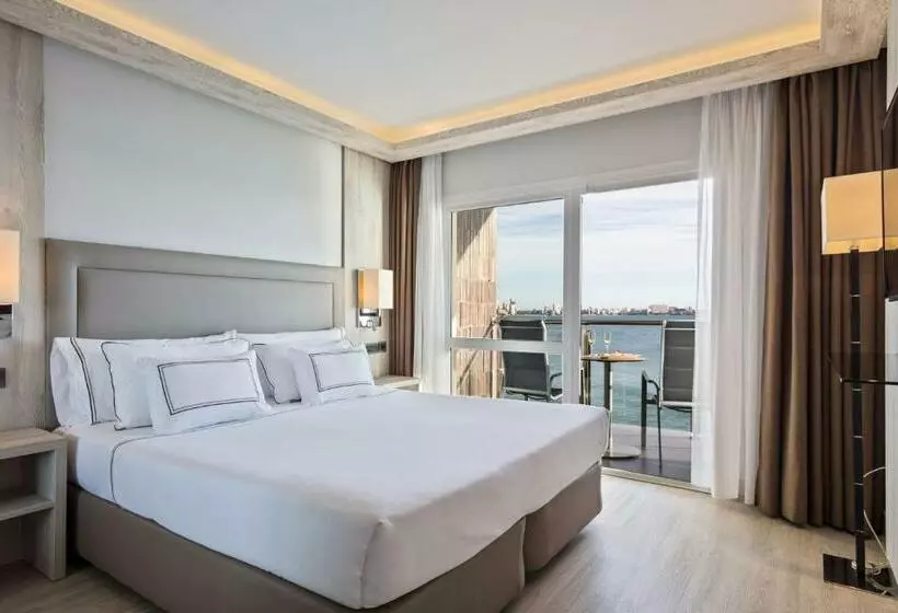 اتاق پرمیوم با چشمانداز دریا, Melia Alicante