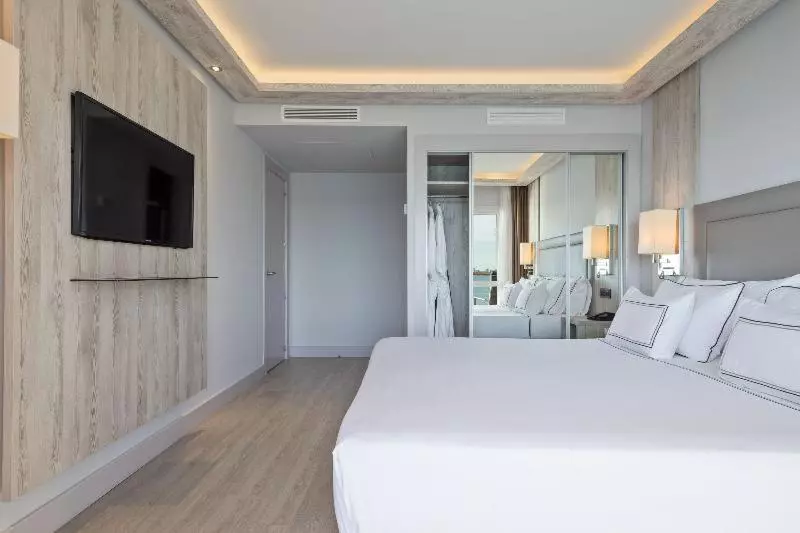سوییت جونیور اجرایی, Melia Alicante