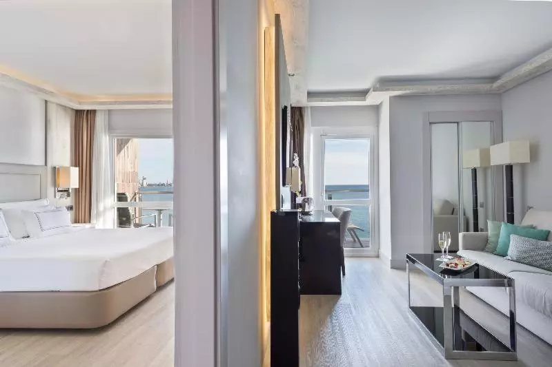 سوییت جونیور اجرایی, Melia Alicante