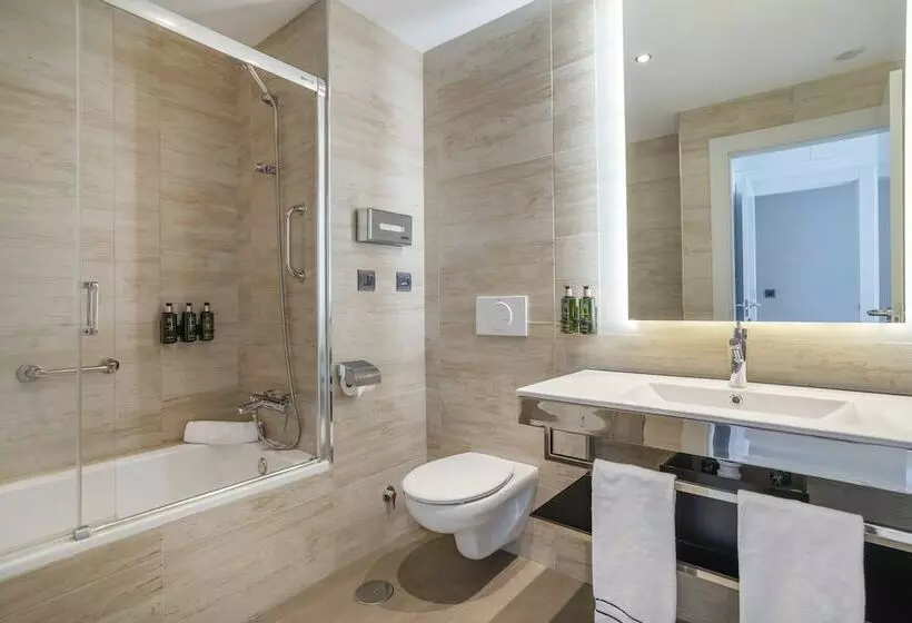 سوییت جونیور اجرایی, Melia Alicante