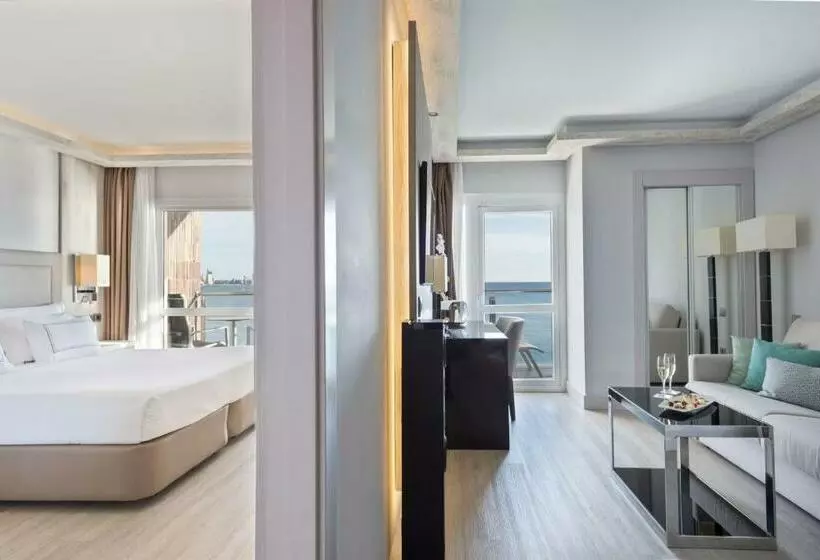 سوییت جونیور با چشمانداز دریا, Melia Alicante