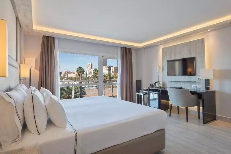 اتاق پرمیوم, Melia Alicante