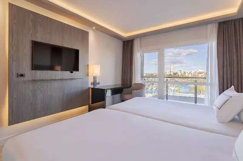 اتاق پرمیوم, Melia Alicante