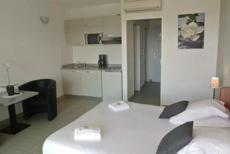 سوئیت جونیور پریمیوم, Melia Alicante