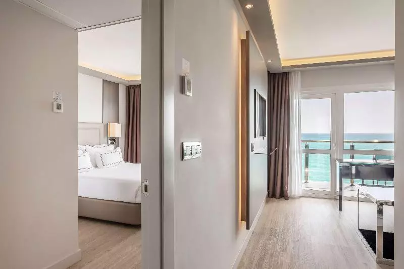 سوییت جونیور اجرایی, Melia Alicante