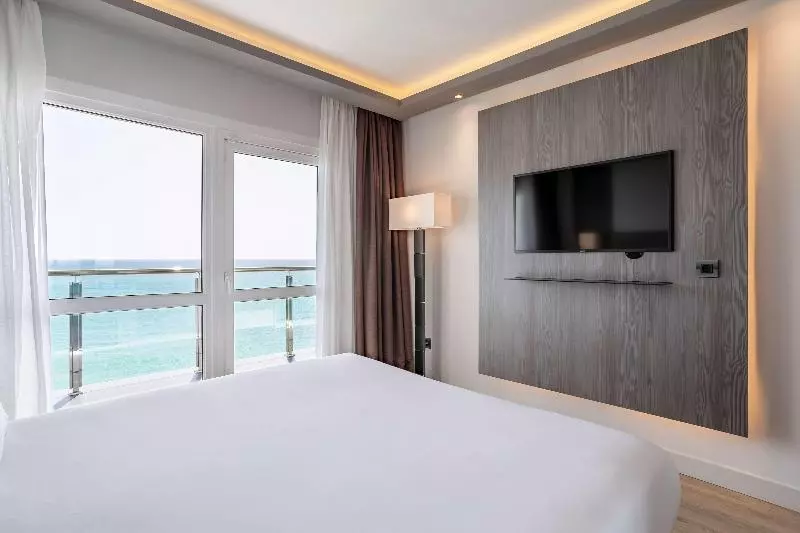 سوییت جونیور اجرایی, Melia Alicante