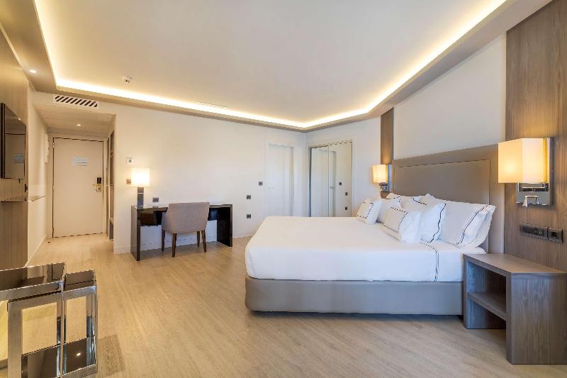 اتاق پرمیوم با چشمانداز دریا, Melia Alicante