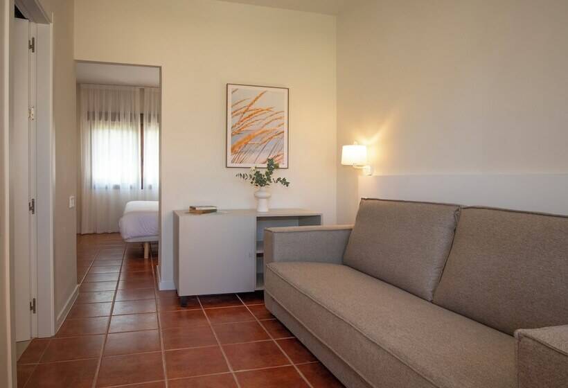 חדר סטנדרט נוף לבריכה, Montepiedra 4    Sup