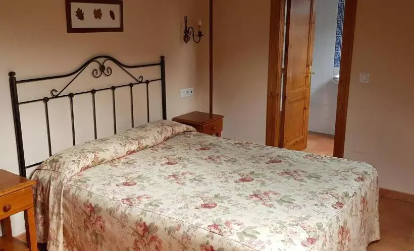 スーペリアファミリールーム, Naranjo De Bulnes
