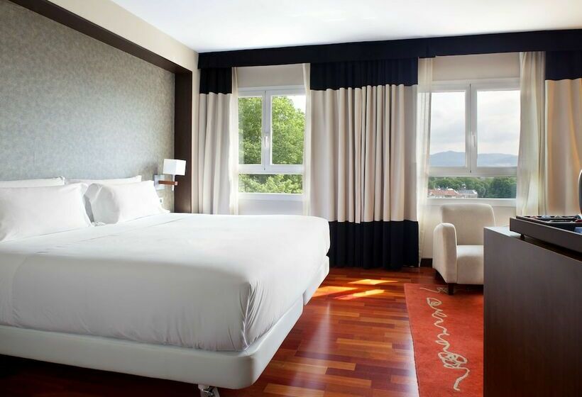 غرفة سوبيريور, NH Canciller Ayala Vitoria