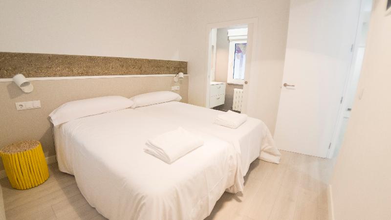 غرفة قياسية, NH Canciller Ayala Vitoria