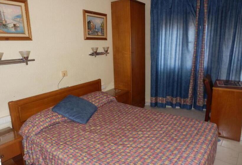 חדר סטנדרט, Restaurante Salvadora