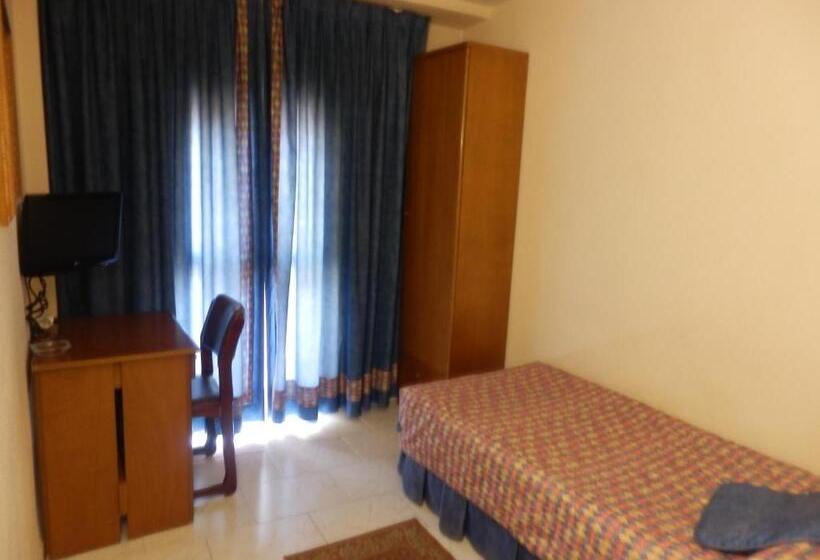 חדר סטנדרט יחיד, Restaurante Salvadora