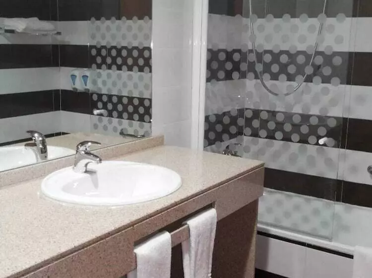Cameră Standard Individuală, Romero Merida