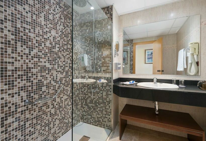 חדר סטנדרט עם מרפסת, Torre Azul & Spa  Adults Only