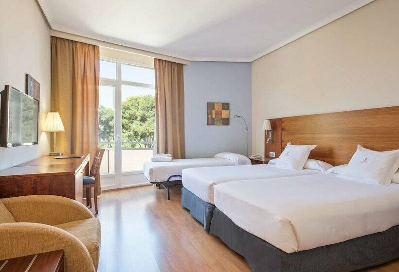 اتاق خانوادگی, Sercotel Los Llanos