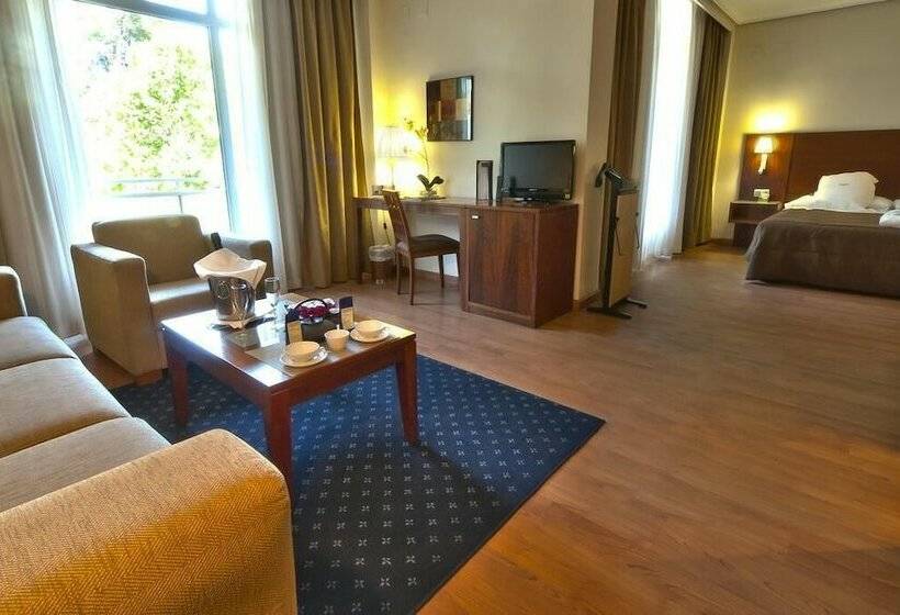 سوییت جونیور, Sercotel Los Llanos