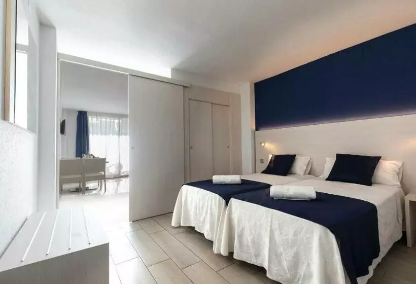 プールビュージュニアスイート, Aparthotel Miami Park