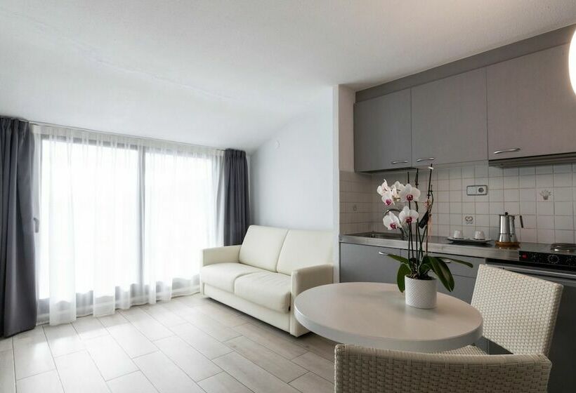 جناح جونيور سوبريور, Aparthotel Miami Park