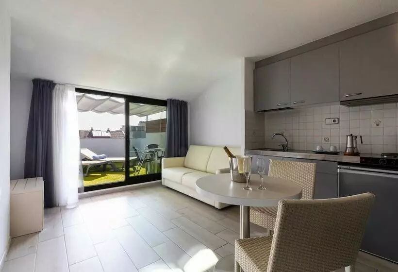 スーペリアージュニアスイート, Aparthotel Miami Park