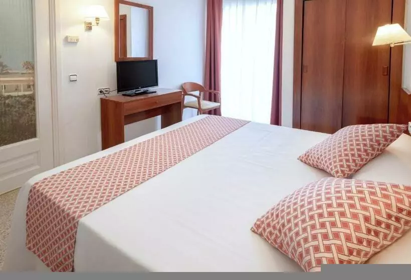 اتاق استاندارد با چشم‌انداز استخر, Ght Balmes, Hotel Aparthotel&splash