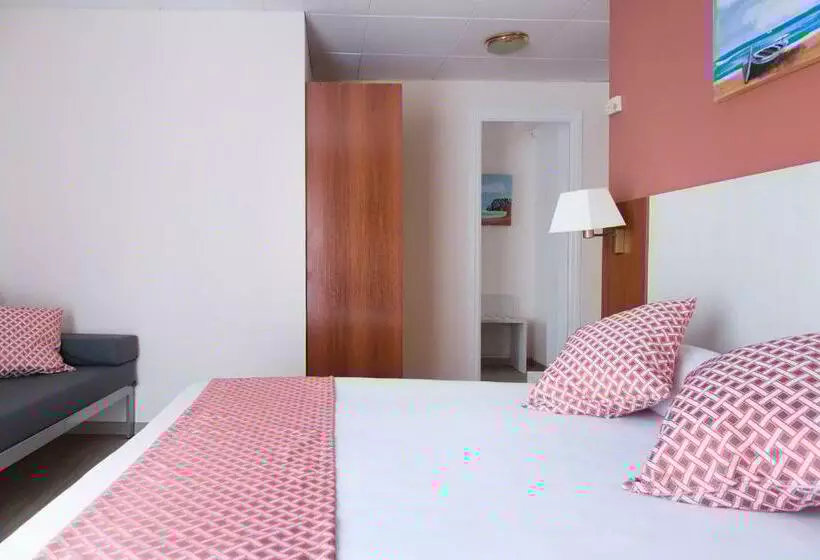 اتاق استاندارد با چشم‌انداز استخر, Ght Balmes, Hotel Aparthotel&splash
