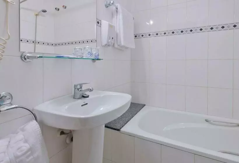 اتاق استاندارد سه نفره, Ght Balmes, Hotel Aparthotel&splash