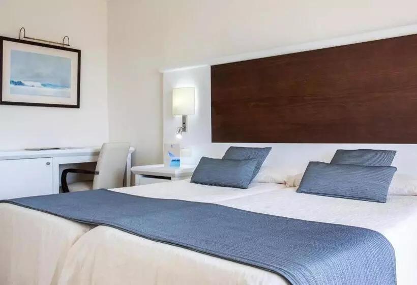 اتاق استاندارد با چشم‌انداز دریاچه, Grupotel Amapola