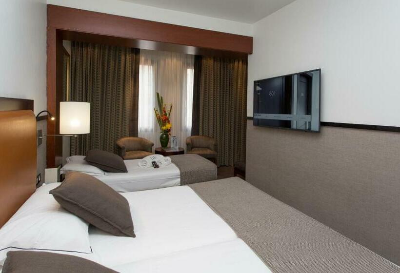 Номер Стандарт, Balmoral