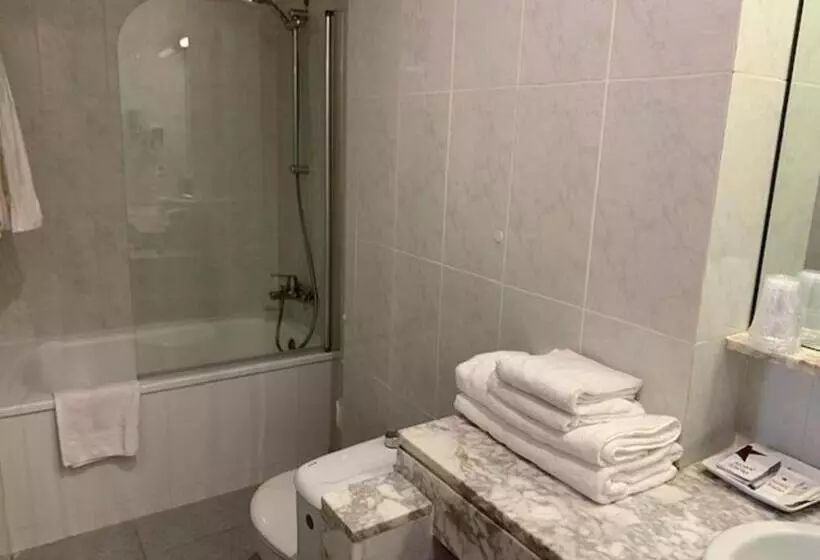 اتاق سوپریور سه تخته, Aneto