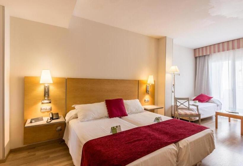 غرفة قياسية ثلاثية داخلية, Artiem Capri