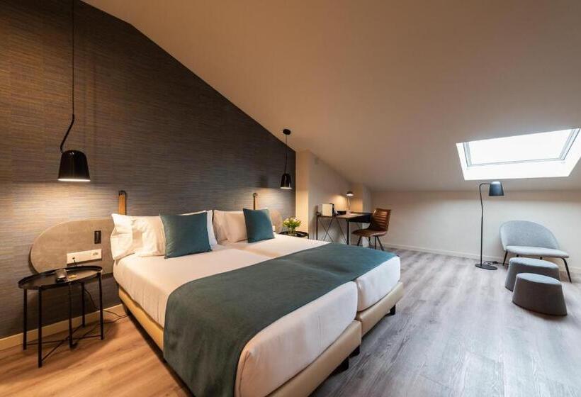 Пентхаус, Atenea Rekord Suites