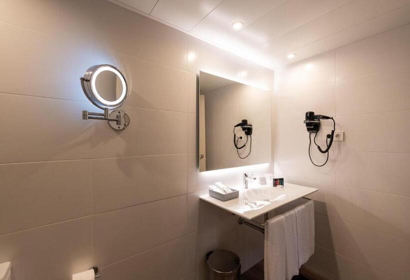 Номер Стандарт Трехместный, Atenea Rekord Suites