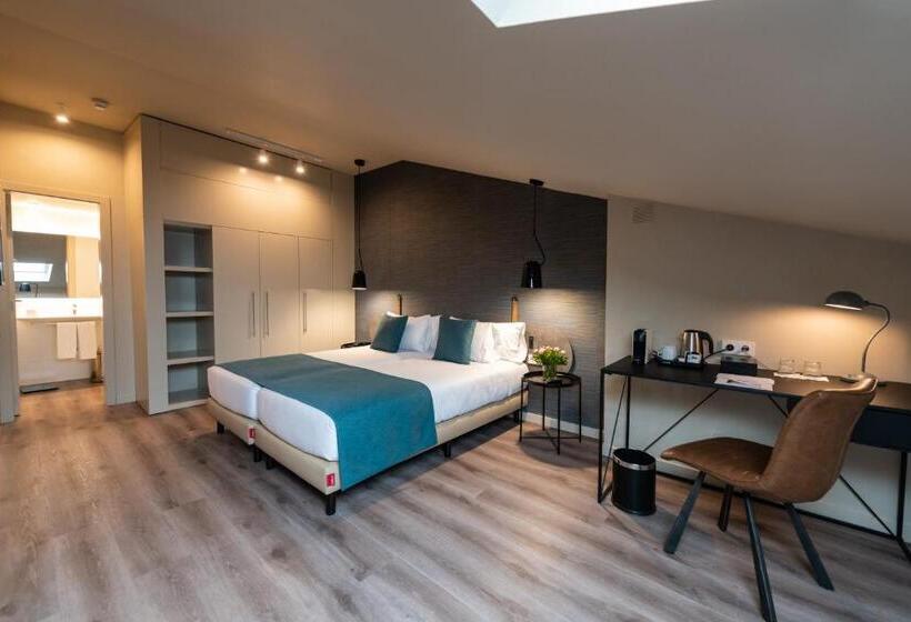 Пентхаус, Atenea Rekord Suites