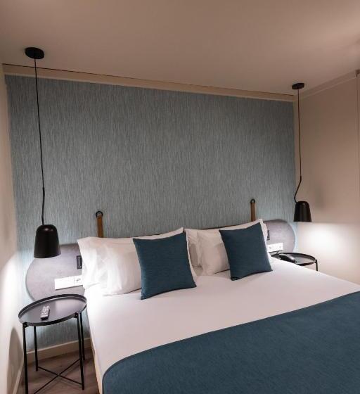 Номер Стандарт, Atenea Rekord Suites